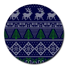 Beautiful Knitted Christmas Pattern Blur Green Round Mousepads