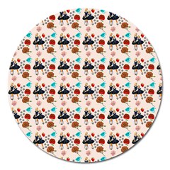 Retro Girls Dress In Black Pattern Magnet 5  (round)