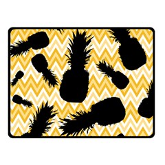 Ananas Chevrons Noir/jaune Double Sided Fleece Blanket (small)  by kcreatif