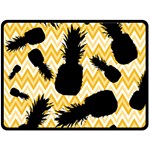 Ananas Chevrons Noir/Jaune Double Sided Fleece Blanket (Large)  80 x60  Blanket Front