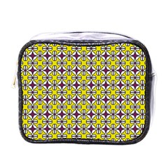 Df Florence Delem Mini Toiletries Bag (one Side) by deformigo