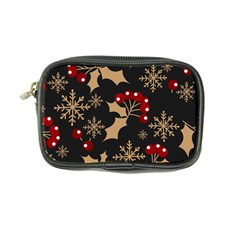 Christmas Pattern With Snowflakes Berries Coin Purse by Vaneshart