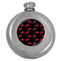 Red, hot jalapeno peppers, chilli pepper pattern at black, spicy Round Hip Flask (5 oz)