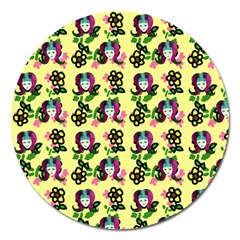 60s Girl Yellow Floral Daisy Magnet 5  (round)