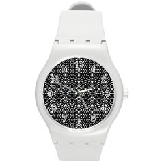 Ethnic Black And White Geometric Print Round Plastic Sport Watch (M)