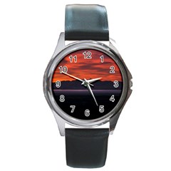 Las Aguilas Viewpoint, El Chalten, Argentina Round Metal Watch