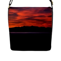 Las Aguilas Viewpoint, El Chalten, Argentina Flap Closure Messenger Bag (l) by dflcprintsclothing