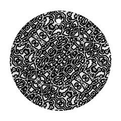 Interlace Black And White Pattern Round Ornament (two Sides) by dflcprintsclothing