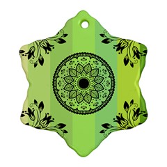Green Grid Cute Flower Mandala Snowflake Ornament (two Sides)