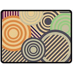 Circular Pattern Fleece Blanket (Large) 