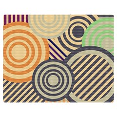 Circular Pattern Double Sided Flano Blanket (Medium) 