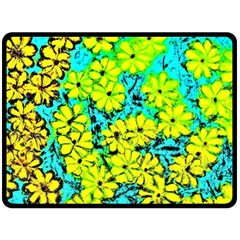 Chrysanthemums Fleece Blanket (Large) 