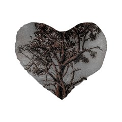 Big Tree Photo Illustration Standard 16  Premium Flano Heart Shape Cushions by dflcprintsclothing