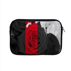 Roses Rouge Fleurs Apple Macbook Pro 15  Zipper Case by kcreatif