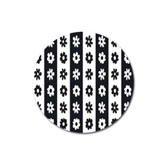 Black-and-white-flower-pattern-by-zebra-stripes-seamless-floral-for-printing-wall-textile-free-vecto Magnet 3  (round) by nate14shop