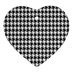 Houndstooth Ornament (heart) by nateshop