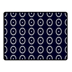 Sharp Circles Fleece Blanket (small) by ConteMonfrey