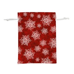 Snowflakes And Star Patternsred Snow Lightweight Drawstring Pouch (l) by artworkshop