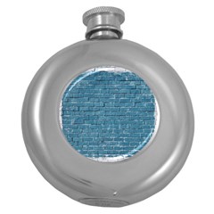 White And Blue Brick Wall Round Hip Flask (5 oz)