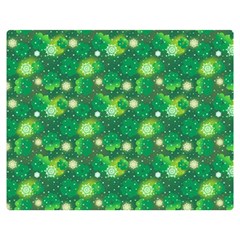 Leaf Clover Star Glitter Seamless Premium Plush Fleece Blanket (medium) by Pakemis