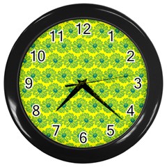 Gerbera Daisy Vector Tile Pattern Wall Clock (black)