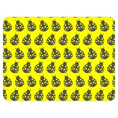 Ladybug Vector Geometric Tile Pattern Premium Plush Fleece Blanket (Extra Small)