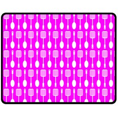Purple Spatula Spoon Pattern Fleece Blanket (Medium)