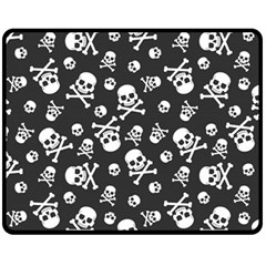 Skull-crossbones-seamless-pattern-holiday-halloween-wallpaper-wrapping-packing-backdrop Fleece Blanket (medium)