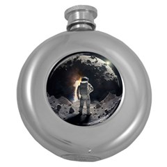 Astronaut Space Walk Round Hip Flask (5 Oz) by danenraven