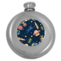 Seamless-pattern-with-funny-aliens-cat-galaxy Round Hip Flask (5 Oz)