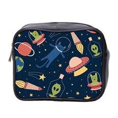 Seamless-pattern-with-funny-aliens-cat-galaxy Mini Toiletries Bag (two Sides) by Wav3s