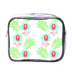 Batik T- Shirt Batik Flowers Pattern 18 Mini Toiletries Bag (one Side)