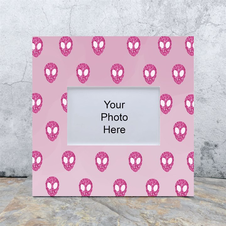 Alien Pattern Pink White Box Photo Frame 4  x 6 