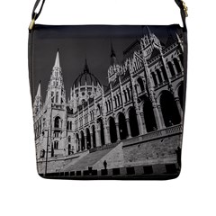 Architecture-parliament-landmark Flap Closure Messenger Bag (l) by Ket1n9