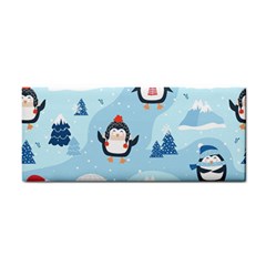 Christmas-seamless-pattern-with-penguin Hand Towel