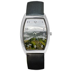 Residential Paddy Field Step Cloud Barrel Style Metal Watch