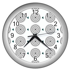 Floral Art Pattern Design Wall Clock (silver)