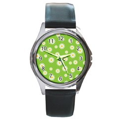 Daisy Flowers Floral Wallpaper Round Metal Watch by Apen