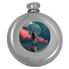 Astronaut Moon Space Nasa Planet Round Hip Flask (5 Oz)