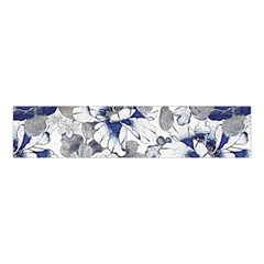 Retro Texture With Blue Flowers, Floral Retro Background, Floral Vintage Texture, White Background W Velvet Scrunchie